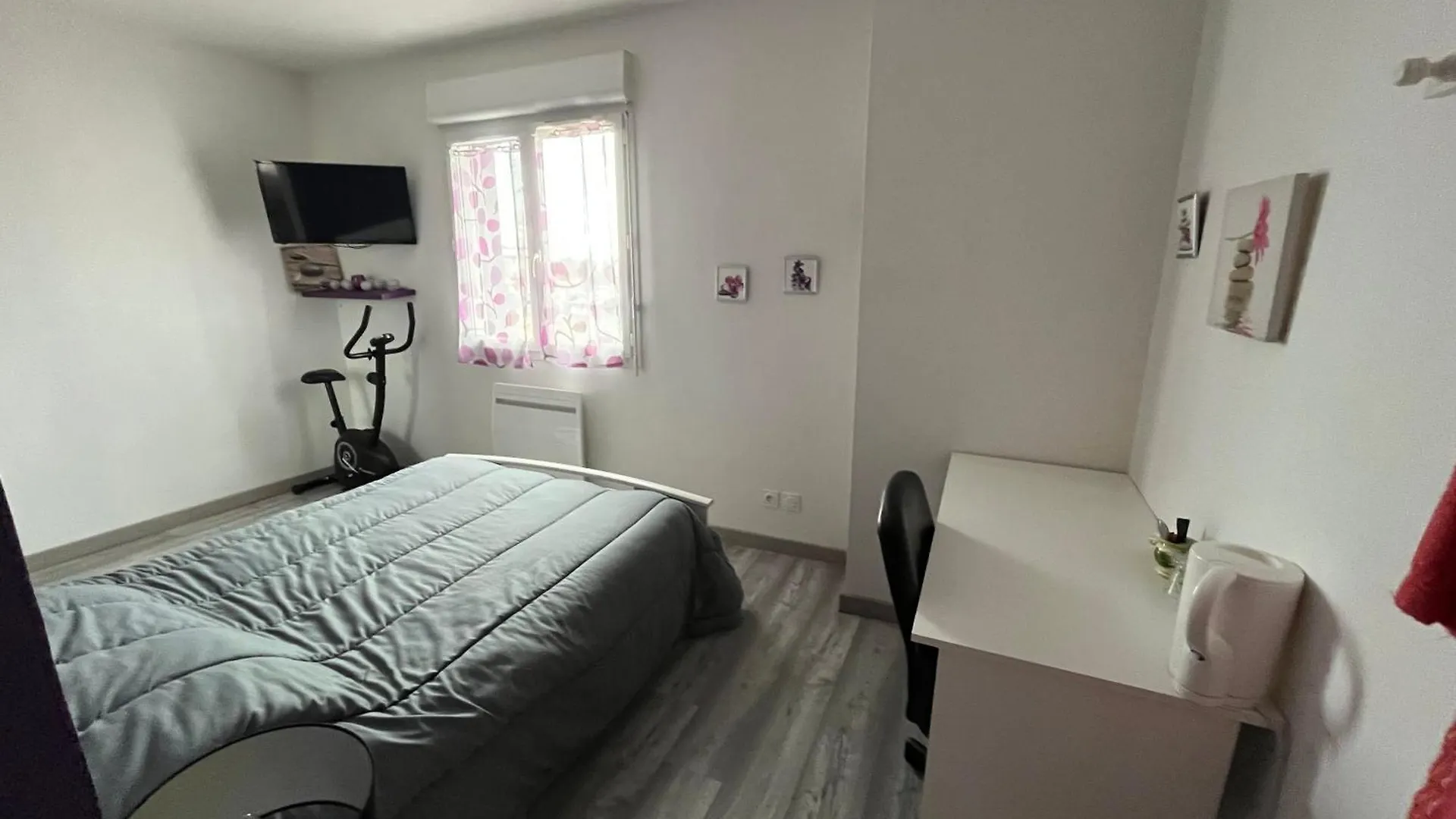 Homestay Chez Lulu Apartment Riom